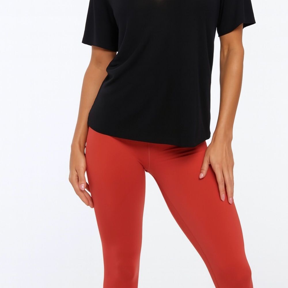 Athleta Women's Salutation Stash Pocket Capri Leggings